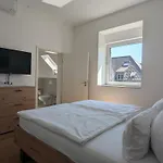 Moderne Gaestezimmer Und Auf Dem Heskeshof Inn Kempen