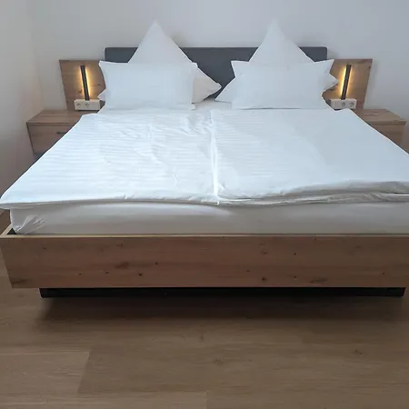 Moderne Gaestezimmer Und Auf Dem Heskeshof * Kempen