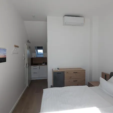 Moderne Gaestezimmer Und Auf Dem Heskeshof Han/Misafirhane
