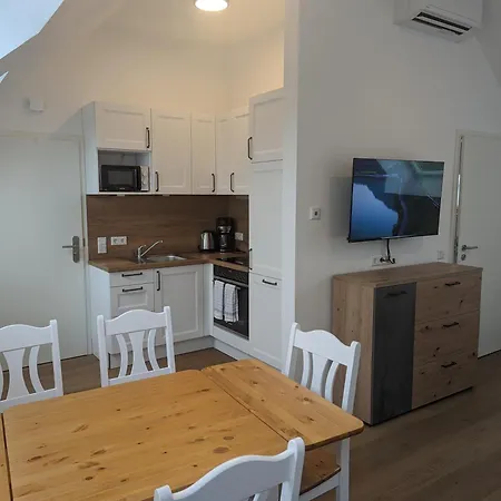 Moderne Gaestezimmer Und Auf Dem Heskeshof Han/Misafirhane *