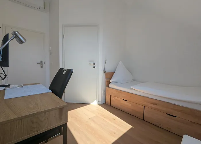 Han/Misafirhane Moderne Gaestezimmer Und Auf Dem Heskeshof Kempen