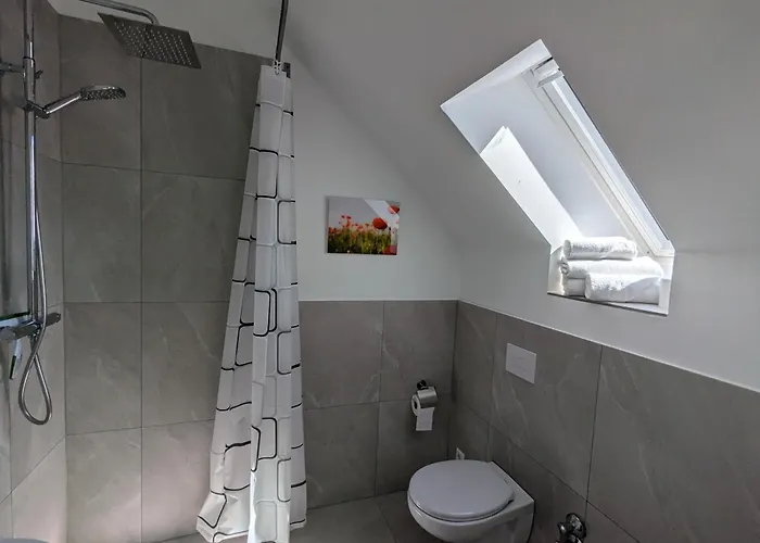 Moderne Gaestezimmer Und Auf Dem Heskeshof Herberg Kempen