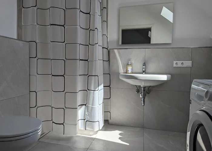 Moderne Gaestezimmer Und Auf Dem Heskeshof *